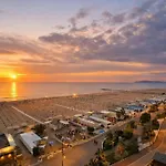 Regina Fronte Mare Hotel 3*