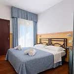 Regina Fronte Mare 3*
