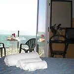 Regina Fronte Mare Hotel 3*