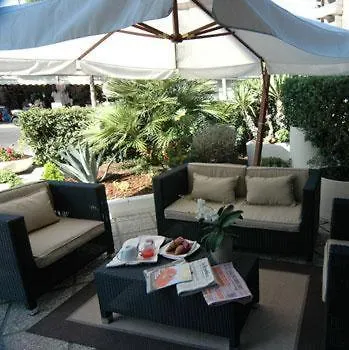 Regina Fronte Mare 3*