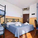 Szálloda Regina Fronte Mare Rimini