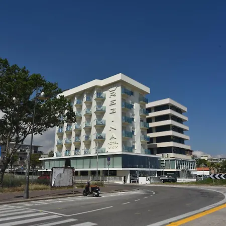 Regina Fronte Mare 3*