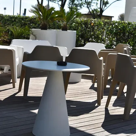 Regina Fronte Mare 3*