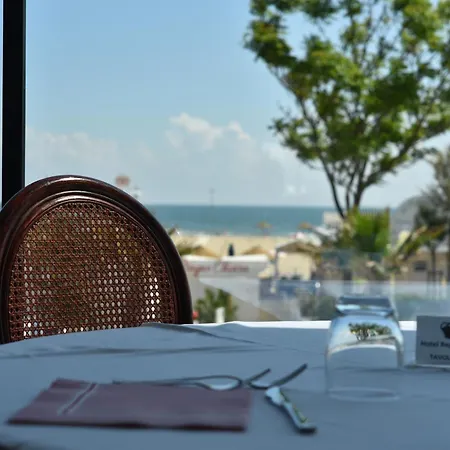Regina Fronte Mare Rimini