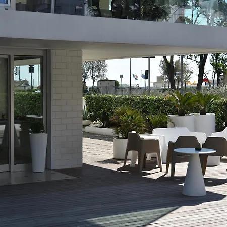 Hotel Regina Fronte Mare Rimini