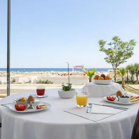 Regina Fronte Mare רימיני