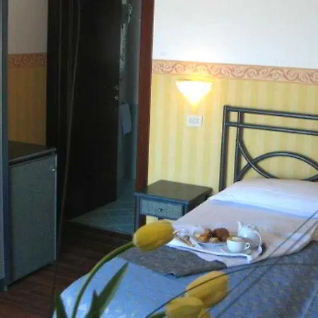 Regina Fronte Mare 3* Ρίμινι