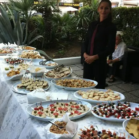 Regina Fronte Mare 3*