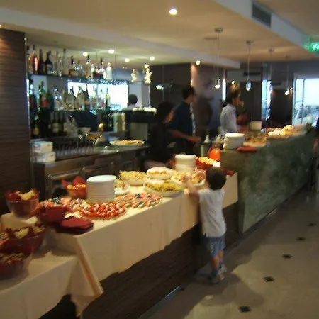 Otel Regina Fronte Mare Rimini