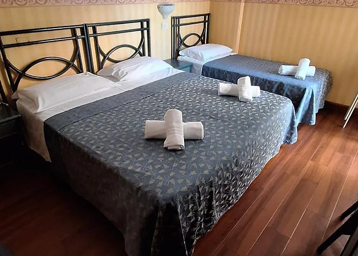 Regina Fronte Mare 3* רימיני