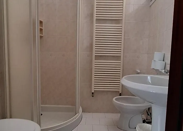 מלון Regina Fronte Mare 3*