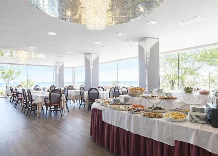 Regina Fronte Mare 3*