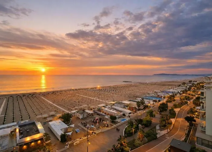 Regina Fronte Mare מלון 3*