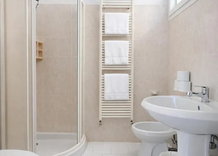 Regina Fronte Mare מלון 3*