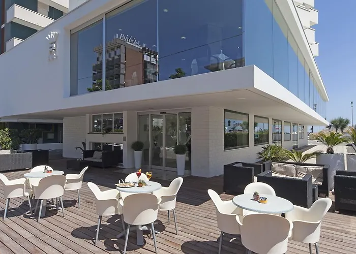 Regina Fronte Mare רימיני