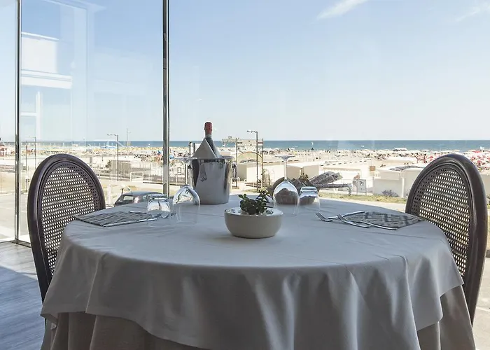 Regina Fronte Mare רימיני