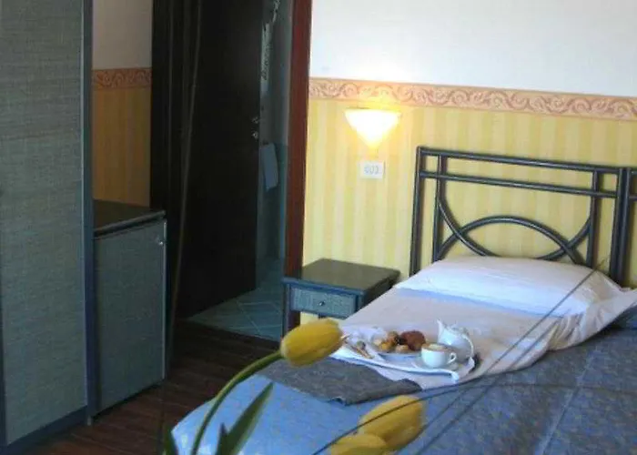 Regina Fronte Mare 3* רימיני