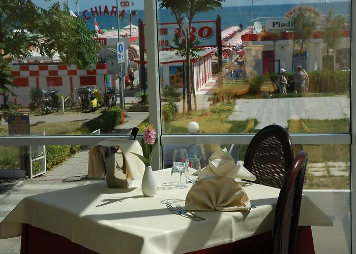 מלון Regina Fronte Mare 3*