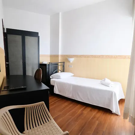 호텔 Regina Fronte Mare 3*
