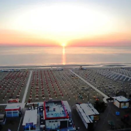 호텔 Regina Fronte Mare 리미니