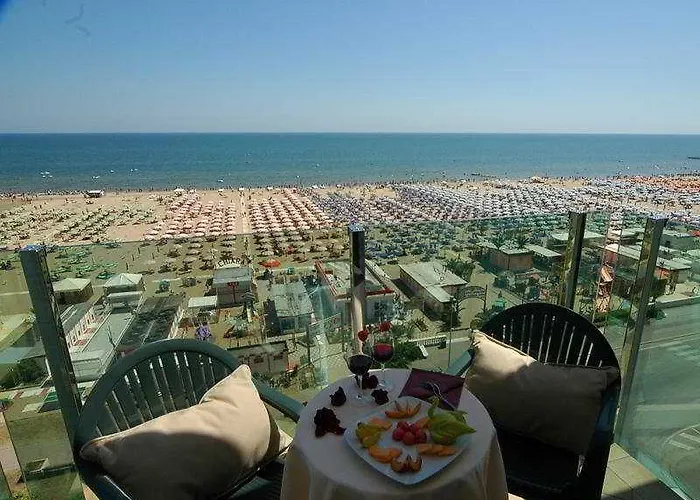 Hotel Regina Fronte Mare 3*